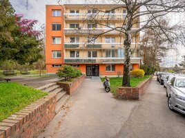 Převod družstevního bytu 2+1 s balkonem Brno - Lesná